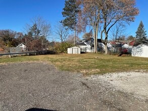 230 Sturges Ave in Mansfield, OH - Foto de edificio - Building Photo