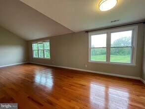 115 Chaucer Rd in Mount Laurel, NJ - Building Photo - Building Photo