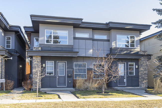 2018 35 Av SW in Calgary, AB - Building Photo - Building Photo