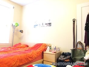 107 Gordon St, Unit 10 in Boston, MA - Building Photo - Building Photo