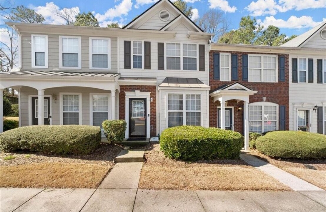 3242 Hidden Cove Cir NW in Peachtree Corners, GA - Building Photo