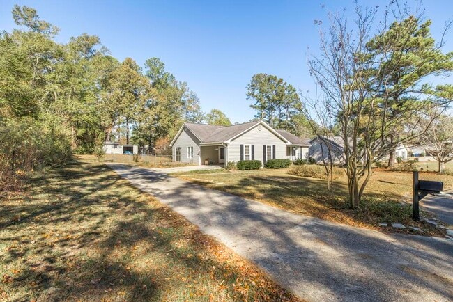 123 Whipoorwill Way in Dublin, GA - Building Photo - Building Photo