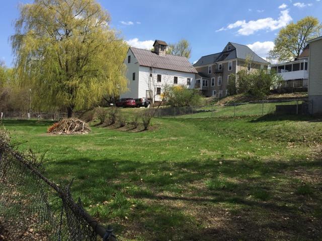 89 Elm St in Milford, NH - Building Photo - Building Photo