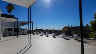 1220 N Coast Hwy in Laguna Beach, CA - Building Photo