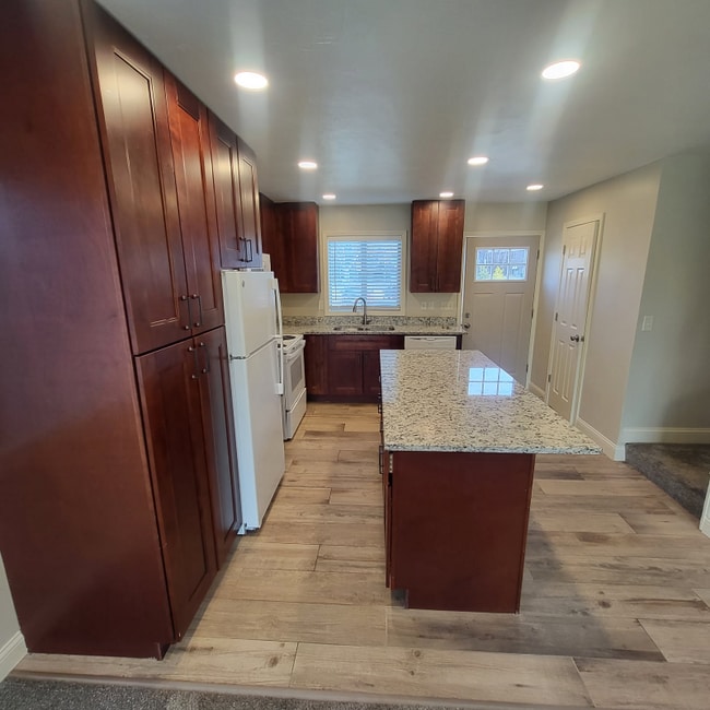 4401 S 27th St in Lincoln, NE - Building Photo - Building Photo