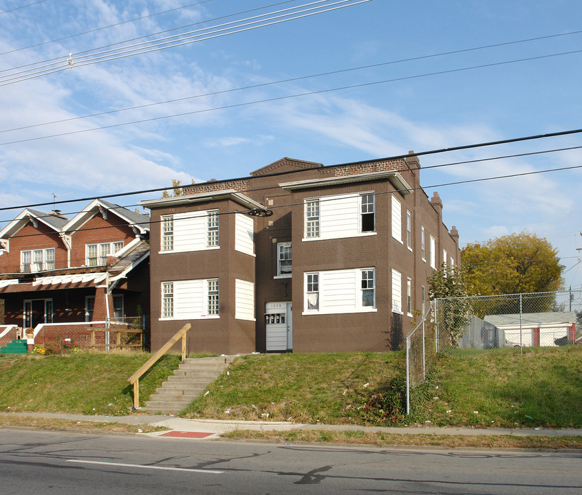 1250 E Livingston Ave in Columbus, OH - Foto de edificio