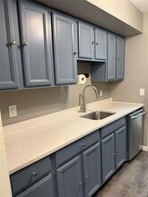 1701 Cherry Hill Dr in Arlington, NY - Building Photo - Building Photo