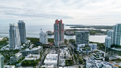 65 Washington Ave, Unit 2-03 in Miami Beach, FL - Building Photo - Building Photo