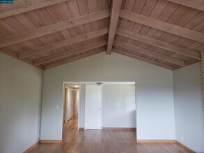 29 Chapel Dr in Lafayette, CA - Building Photo - Building Photo