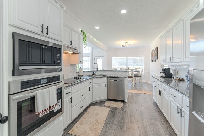 property at 3631 Country Club Blvd