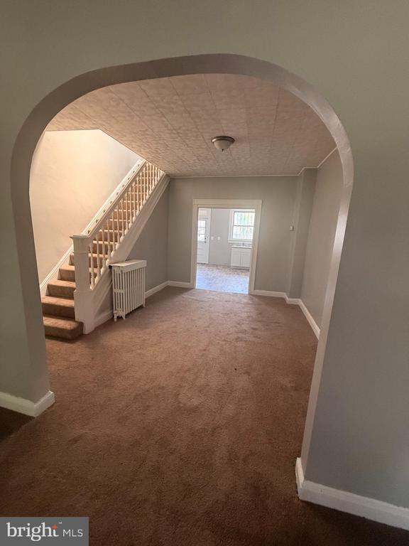 property at 2227 W Lexington St