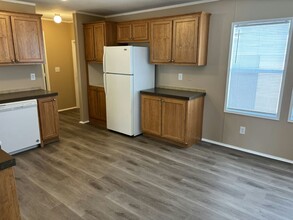 6414 Colonial Dr in Margate, FL - Building Photo - Building Photo