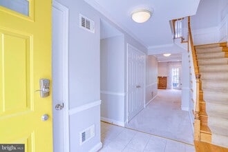 2510 N Harrison St in Arlington, VA - Building Photo - Building Photo