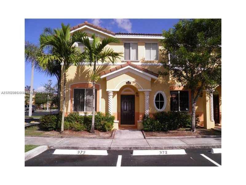 2439 SE 14th Ave in Homestead, FL - Foto de edificio