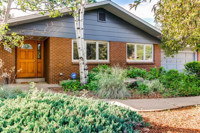 220 Hopi Pl in Boulder, CO - Building Photo - Building Photo