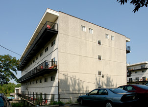 Chestnut Hill Apartments in Columbus, OH - Building Photo - Building Photo