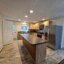 315 Old Concord Turnpike in Barrington, NH - Foto de edificio - Building Photo