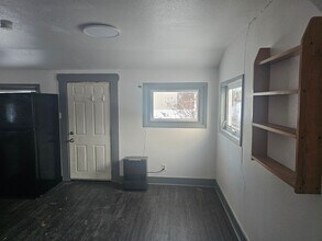 1458 Noble St in Fairbanks, AK - Building Photo - Building Photo