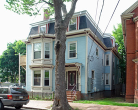 55 Sherman St in Portland, ME - Foto de edificio - Building Photo