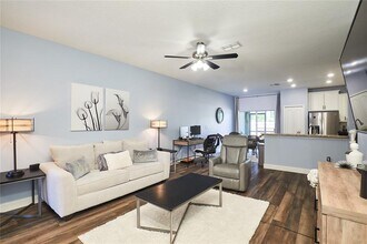 1208 Acadia Harbor Pl in Brandon, FL - Building Photo - Building Photo