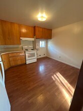 2540 SE Crystal Lake Dr in Corvallis, OR - Building Photo - Building Photo