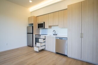 West Lombard in Portland, OR - Building Photo - Interior Photo