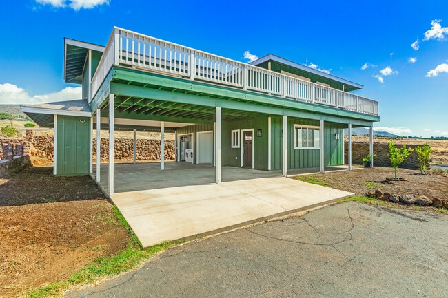 536 Lahainaluna Rd in Lahaina, HI - Foto de edificio - Building Photo