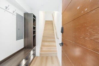 113 17th Ave E in Seattle, WA - Building Photo - Building Photo