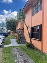 6385 W 27th Ave in Hialeah, FL - Building Photo - Building Photo