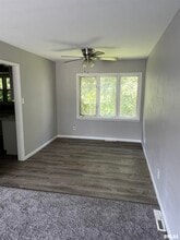 1114 Bellevue Ct in Bettendorf, IA - Building Photo - Building Photo