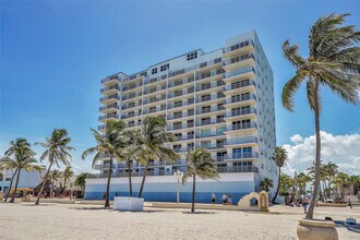 400 N Surf Rd in Hollywood, FL - Building Photo - Building Photo
