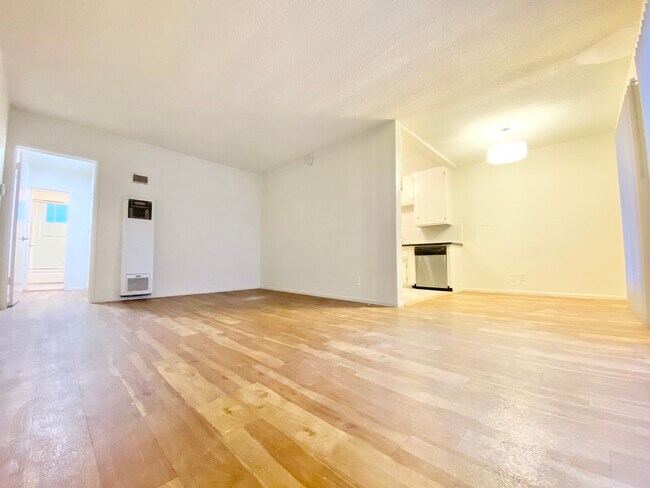 6125 Horner St in Los Angeles, CA - Building Photo - Building Photo