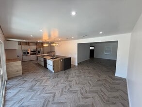 2400 Greenfield Ave, Unit Main Home in Arcadia, CA - Foto de edificio - Building Photo