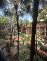 10845 SW 112th Ave in Miami, FL - Building Photo