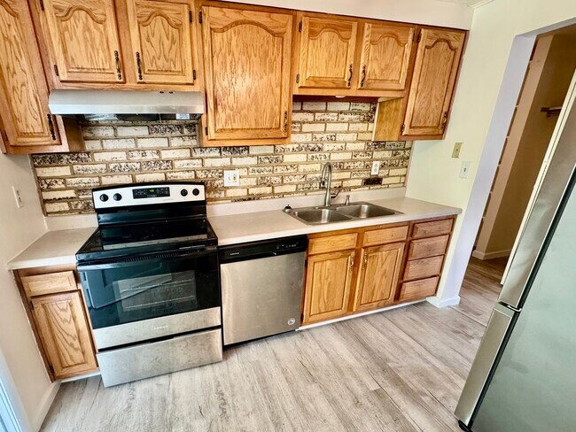 3832 Louisa St in Pittsburgh, PA - Building Photo - Building Photo