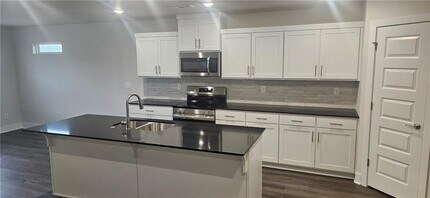 516 S Benchmark Ln in Fayetteville, AR - Building Photo - Building Photo