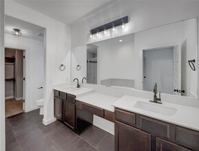 7104 Brick Slope Path in Austin, TX - Building Photo - Building Photo