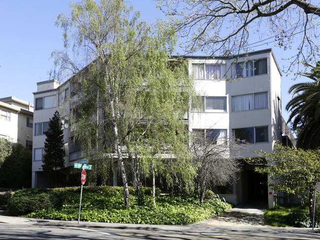 The Mariposa Apartments in Oakland, CA - Building Photo - Building Photo