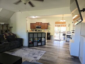 213 Cottage Brook Ct in Richlands, NC - Building Photo - Building Photo