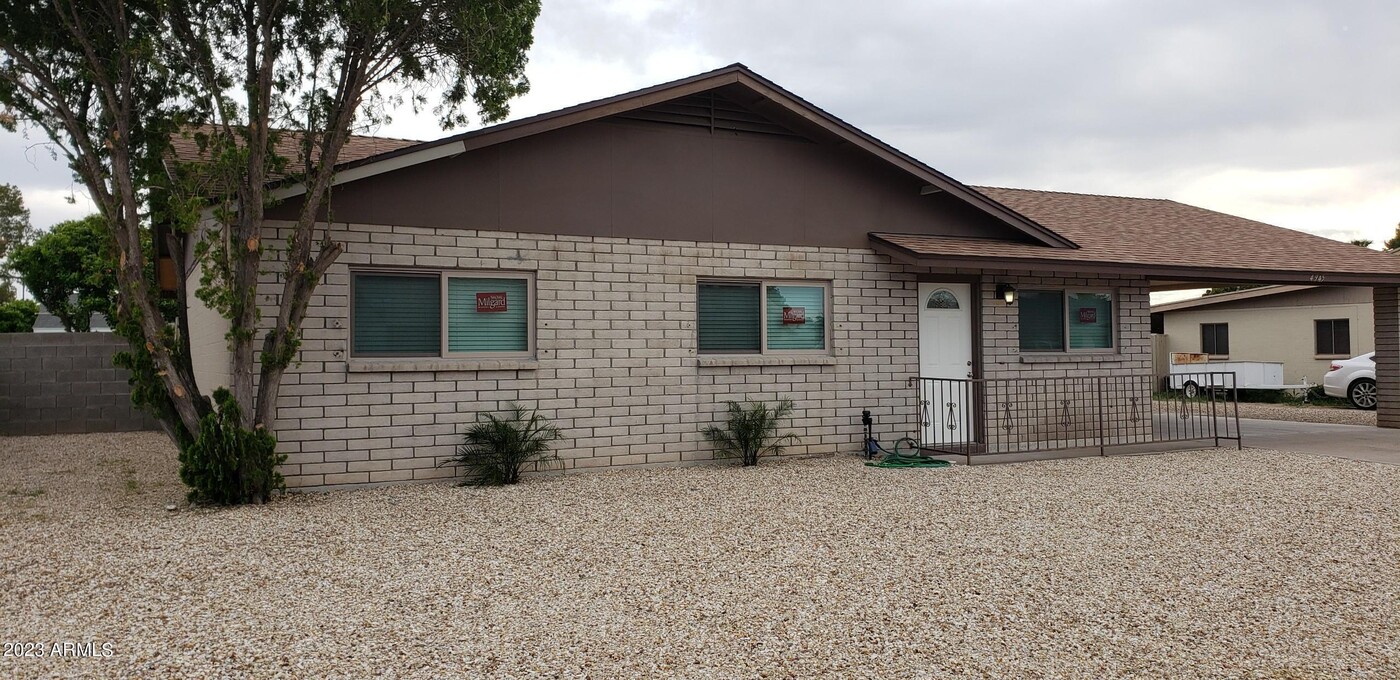 4945 W Beverly Ln in Glendale, AZ - Building Photo