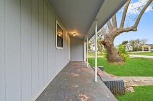 3421 3rd Ave N in Texas City, TX - Building Photo