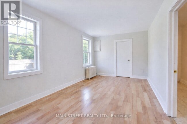 280 Bells Ln in Innisfil, ON - Building Photo - Building Photo