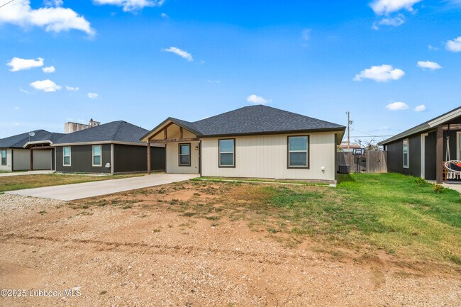 1005 East St in Abernathy, TX - Building Photo - Building Photo