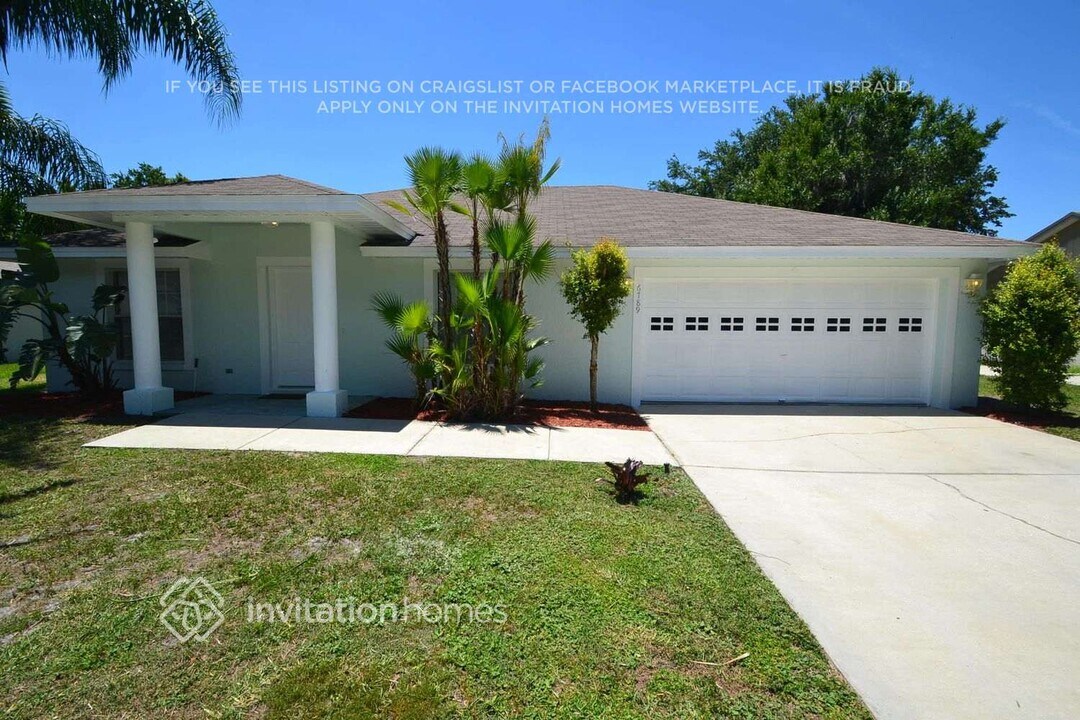 6789 Shepherd Oaks Rd in Lakeland, FL - Foto de edificio
