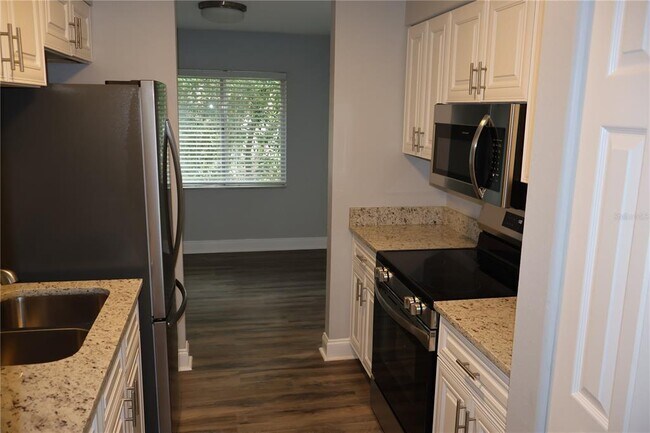 7522 Needle Leaf Pl in Tampa, FL - Building Photo - Building Photo