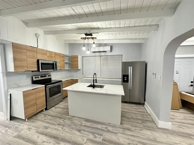 5 Blue Runner St in Key Largo, FL - Building Photo - Building Photo