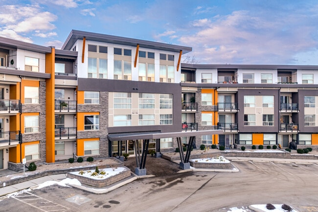 Peterson Landing in Kamloops, BC - Building Photo - Building Photo