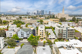 1634 Malcolm Ave in Los Angeles, CA - Building Photo - Building Photo