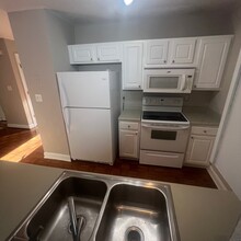 310 Jeremy Ln in Winterville, NC - Building Photo - Building Photo