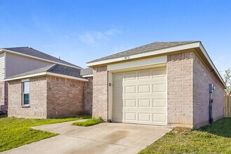 9731 Checota Dr in Dallas, TX - Building Photo - Building Photo